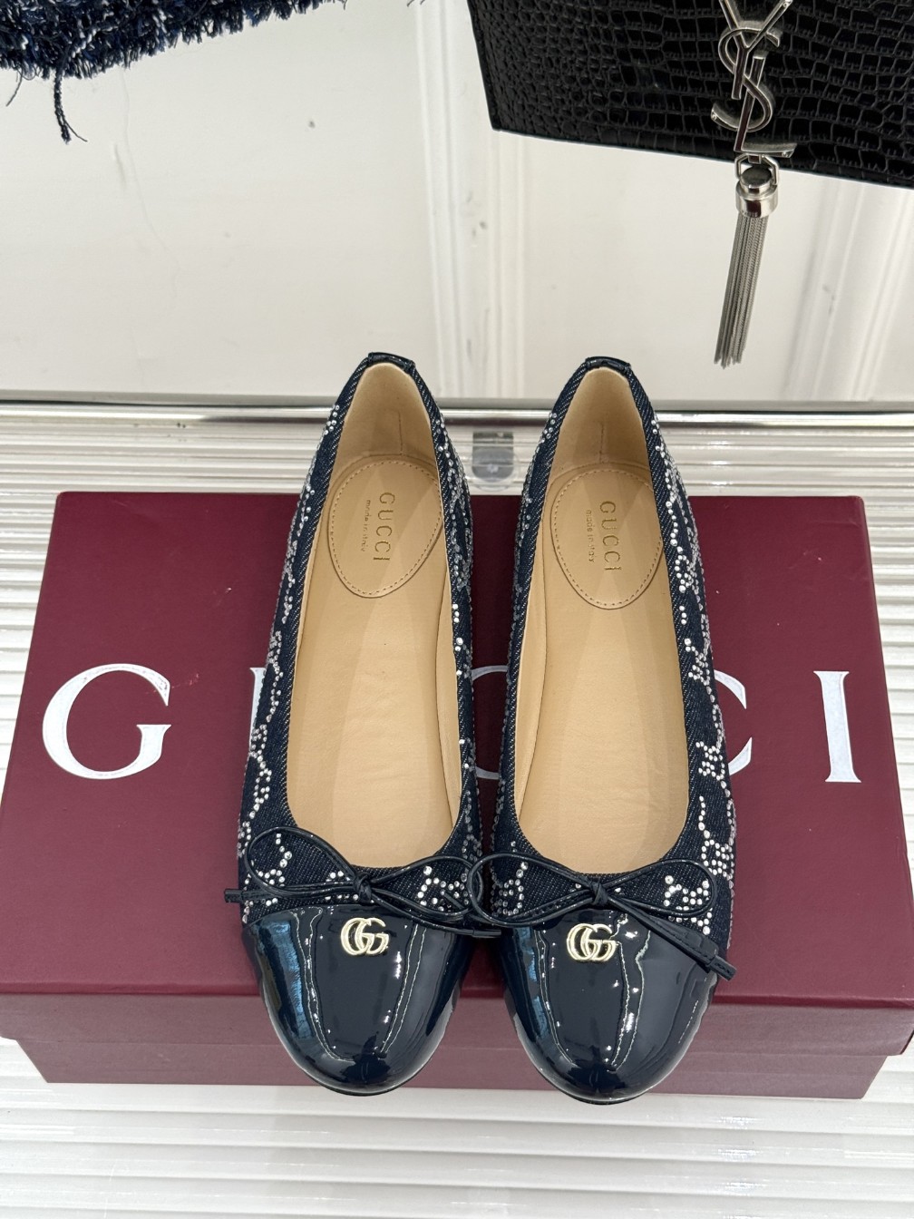 988 구 GUC 더블 G 플랫 슈즈