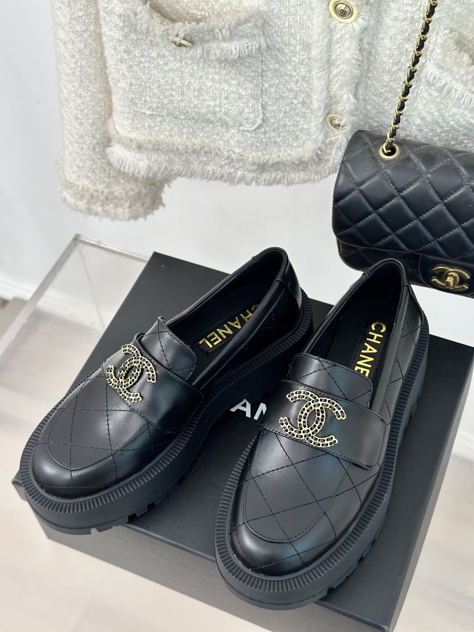 404-2 샤 CHA 25/26 가을-겨울 카프스킨 로퍼