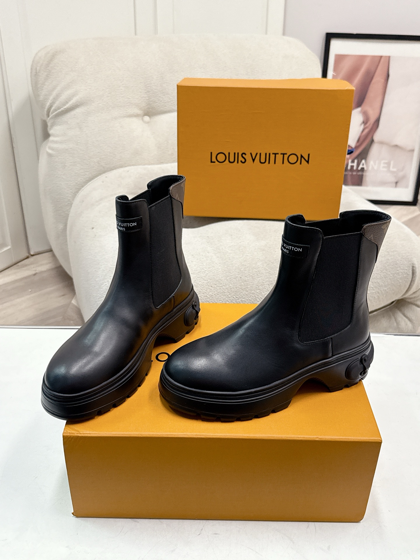497 루 LOU LV 스쿼드 첼시 앵클 부츠
