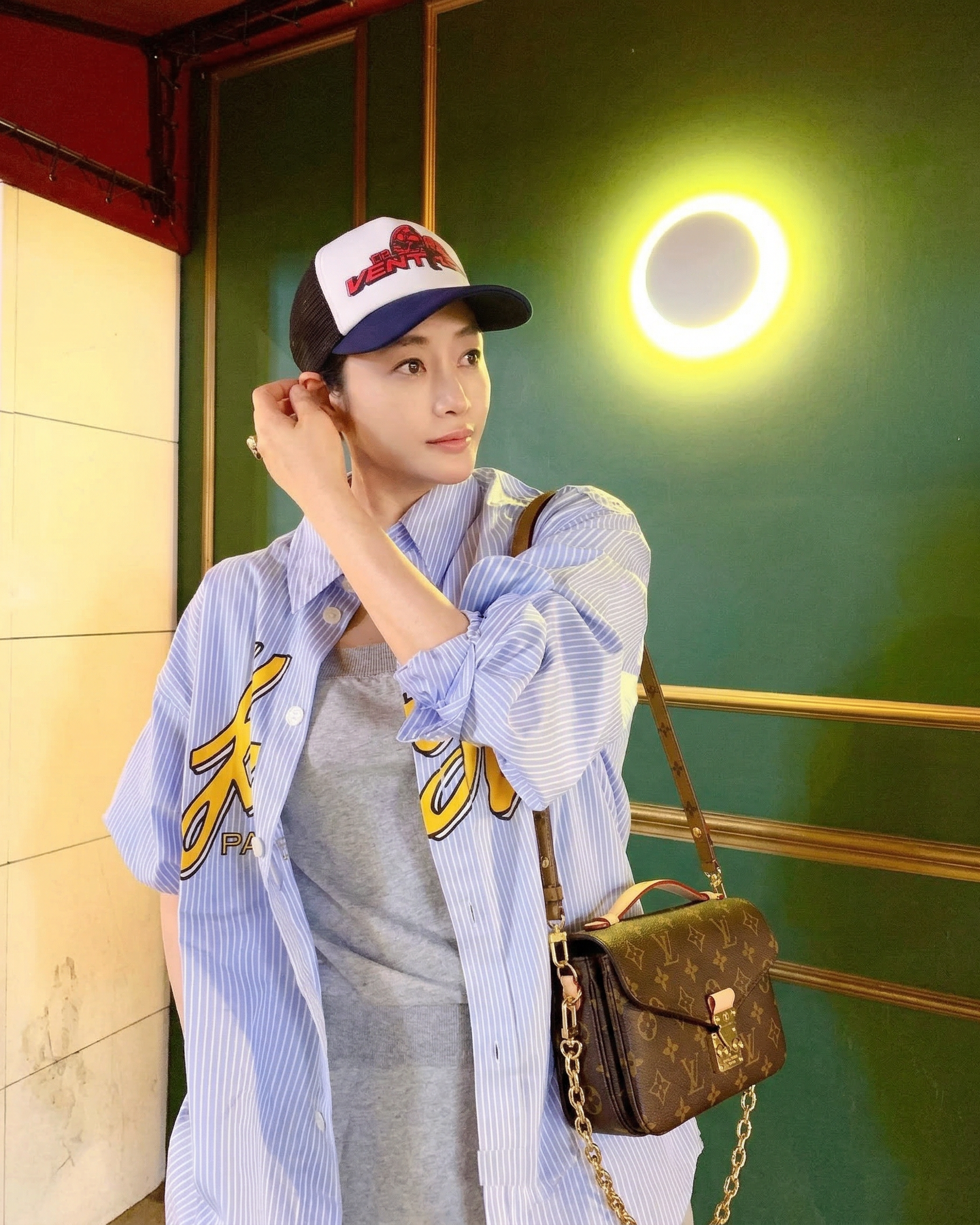 168 루이 LOU 포쉐르 메티스 이스트웨스트