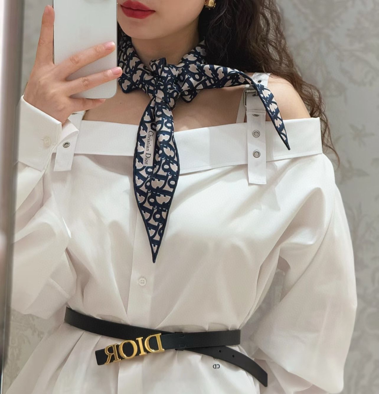 425 디 DIO 오블리크 다이아몬드 스카프