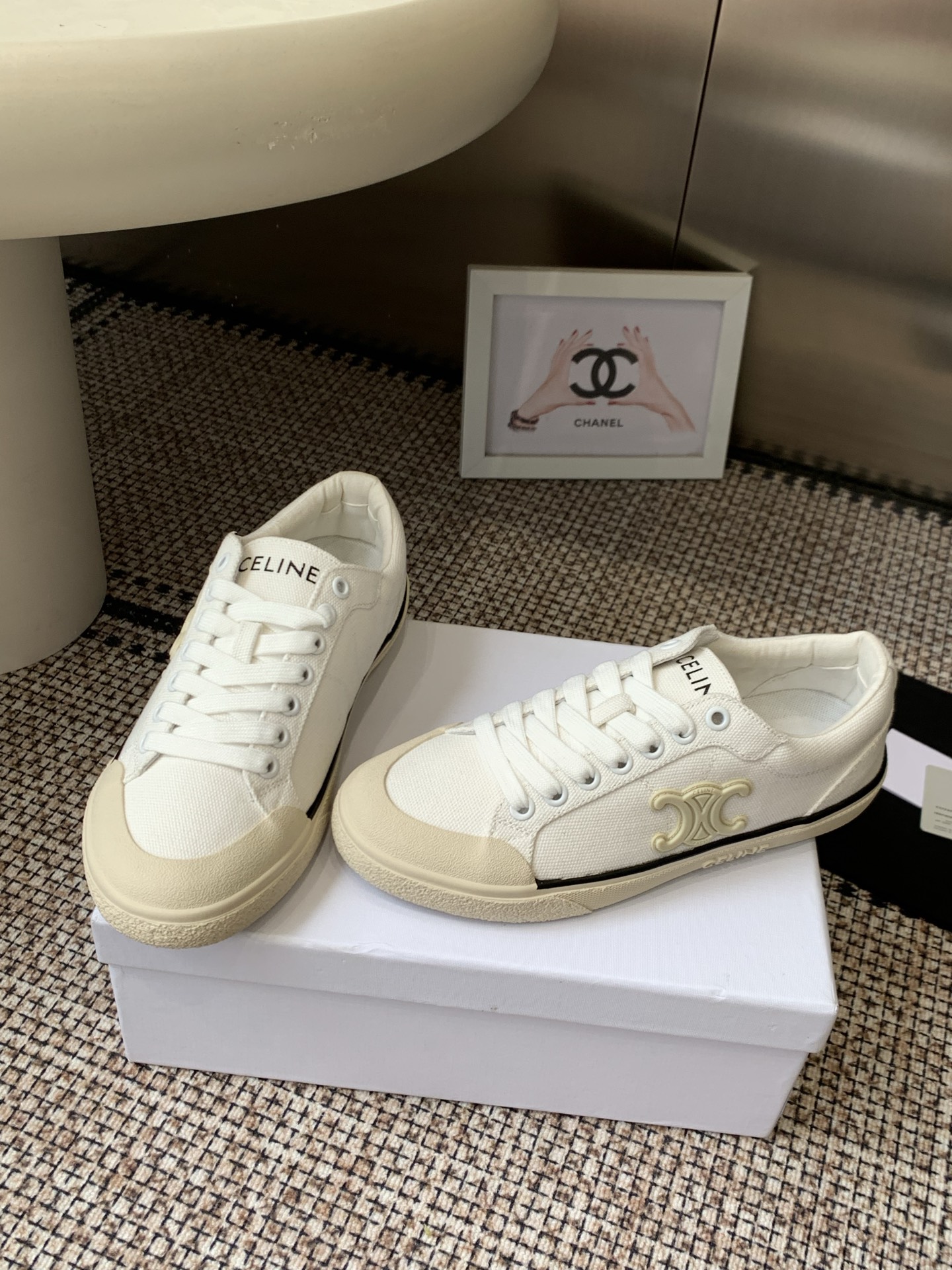 550 셀린 CEL 트리옹프 앨런 스니커즈